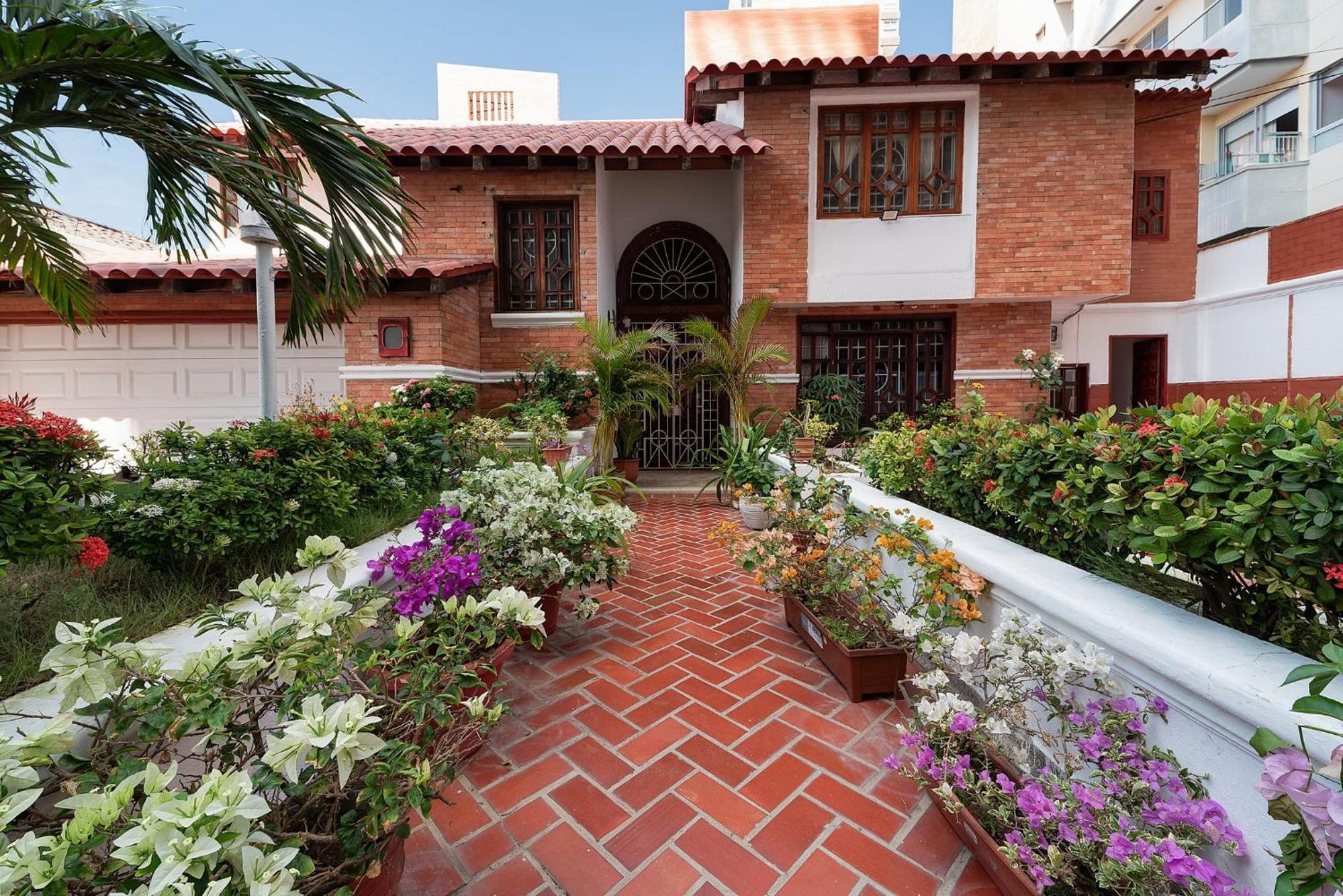Villa Santos Apartaestudios Barranquilla  Exterior photo